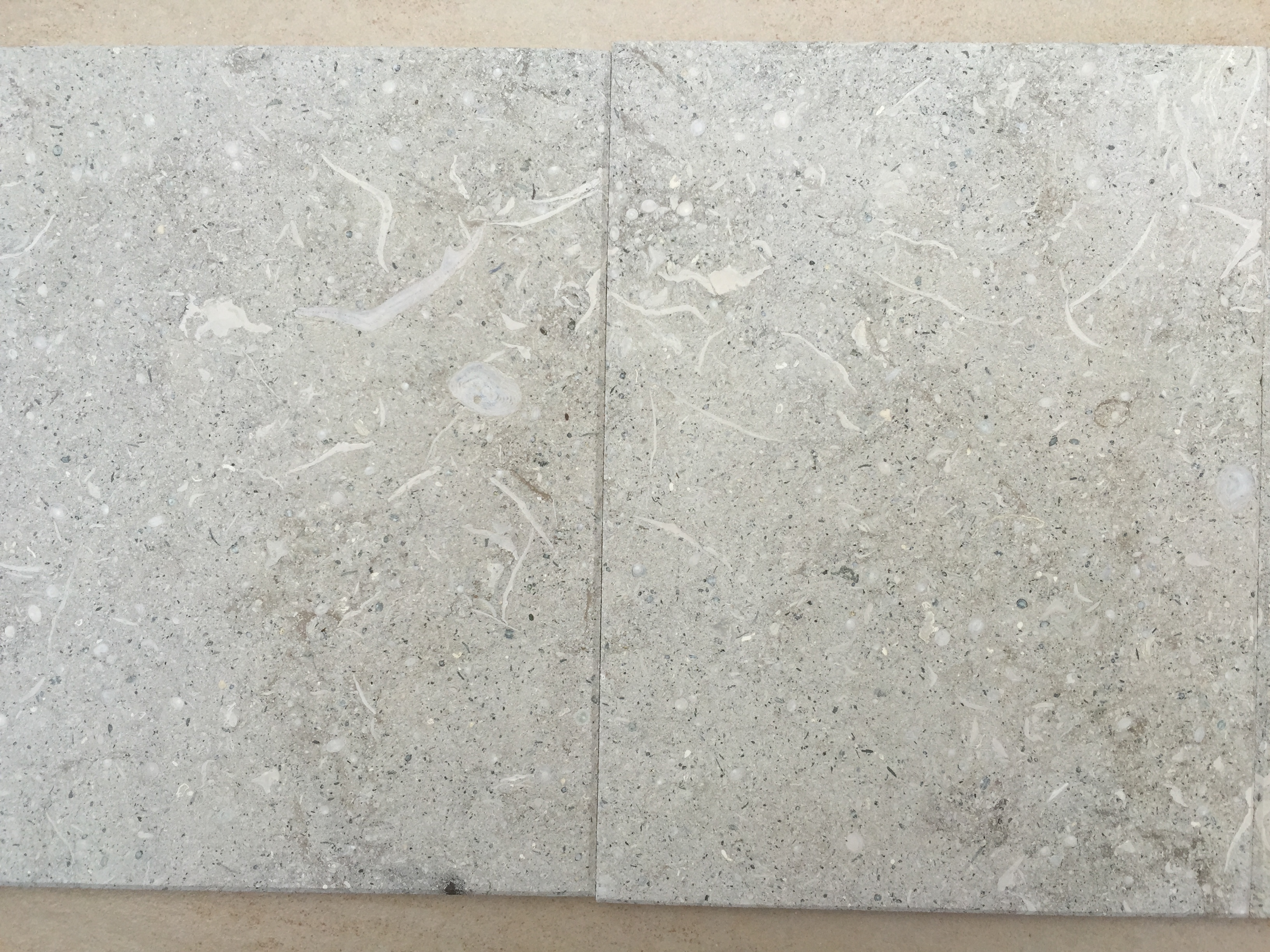 Pietra Grigio Kalkstein