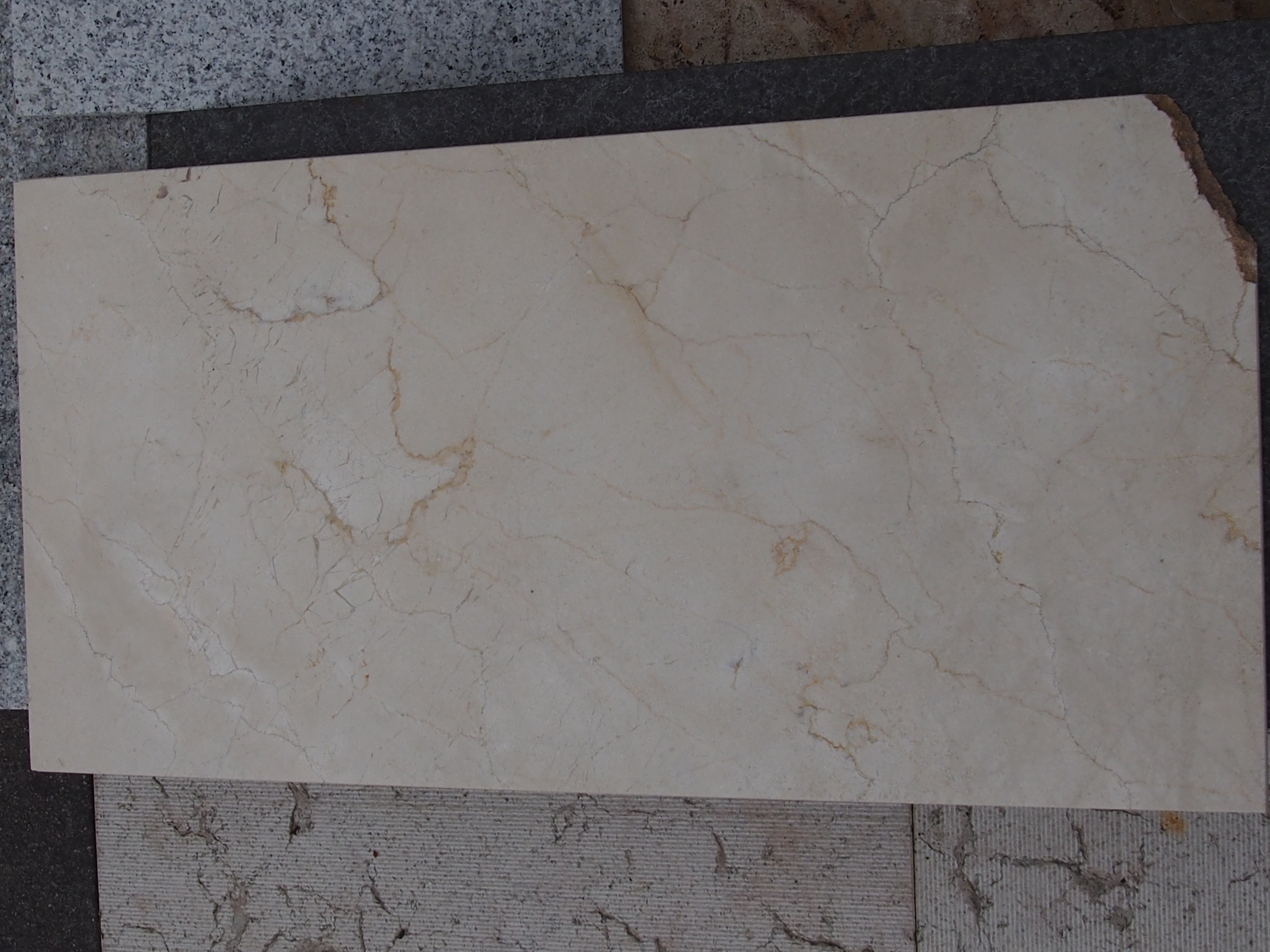 Crema Marfil