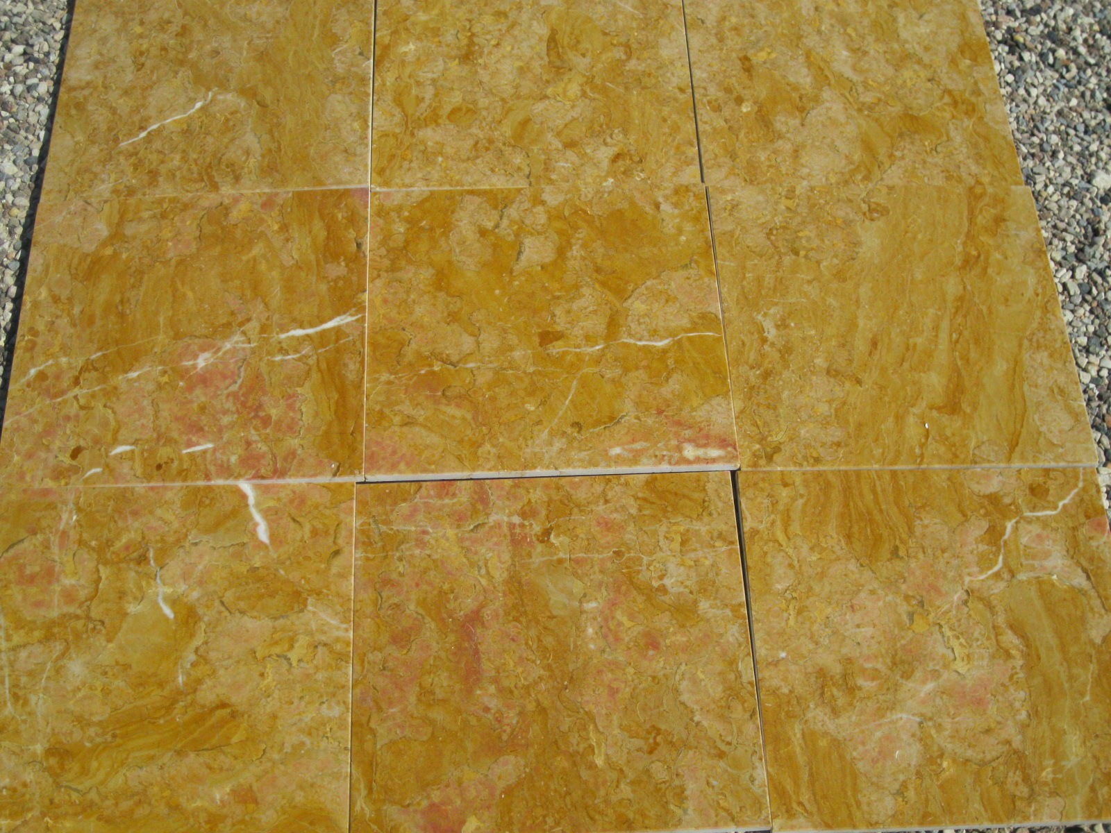 Giallo Reale